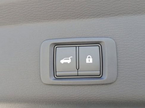 New 2026 Mitsubishi Outlander SE FWD image 14