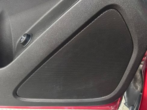 Used 2024 Chevrolet Equinox LT w/ LPO, Floor Liner Package FWD image 8