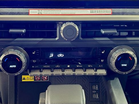 New 2026 Toyota Tacoma Limited AWD/4WD image 15