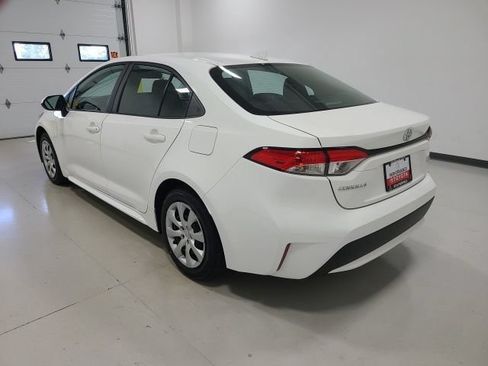 Used 2022 Toyota Corolla LE FWD image 8