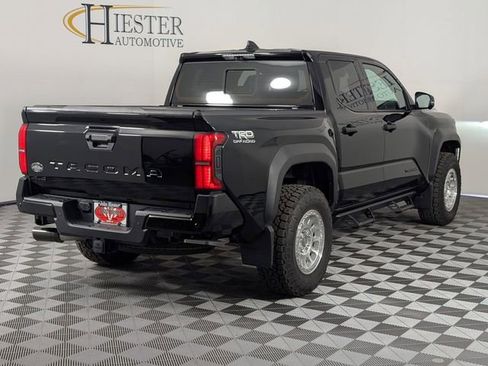 Used 2025 Toyota Tacoma TRD Off-Road w/ TRD Off Road Premium Package AWD/4WD image 7