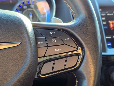 Used 2018 Chrysler 300 S w/ 300S Alloy Package image 33