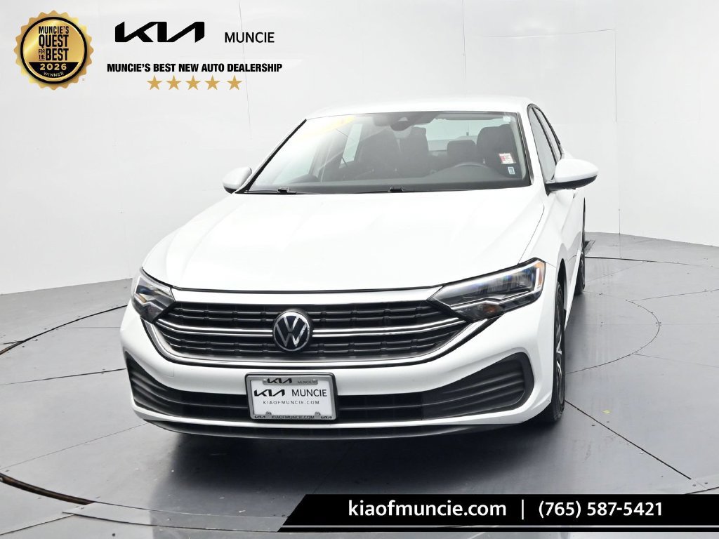Used 2024 Volkswagen Jetta S FWD image 3