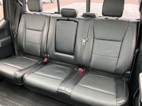 Used 2017 Ford F150 Lariat w/ Equipment Group 502A Luxury AWD/4WD image 21