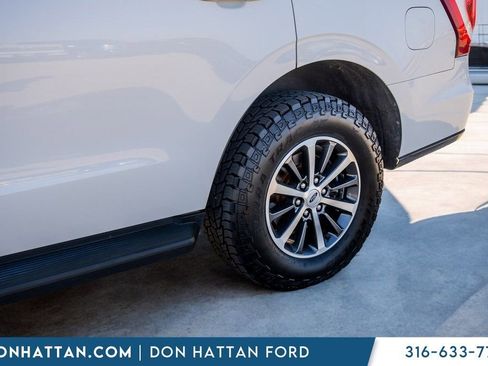 Used 2021 Ford Expedition XLT AWD/4WD image 34