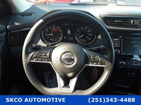 Used 2021 Nissan Rogue Sport S image 18