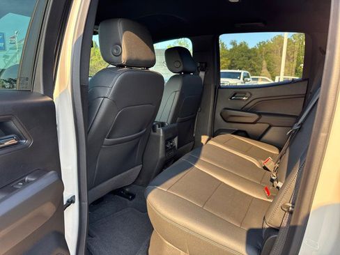 New 2026 GMC Canyon Elevation w/ Convenience Package image 16