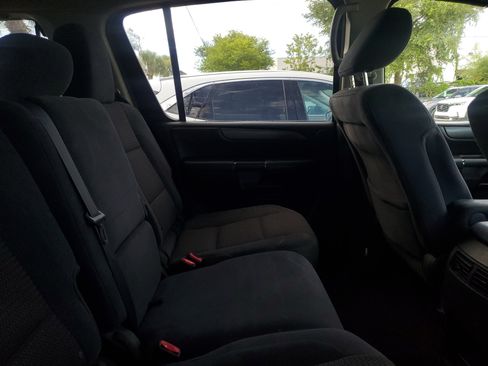 Used 2014 Nissan Armada SV RWD image 10