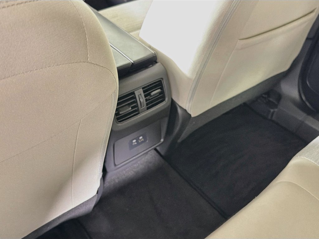 Used 2023 Nissan Rogue SV FWD image 26