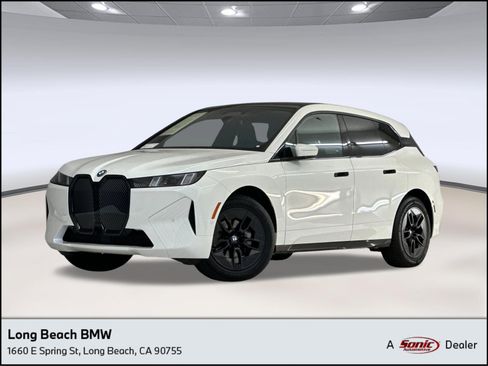Used 2026 BMW iX xDrive60 AWD/4WD image 1