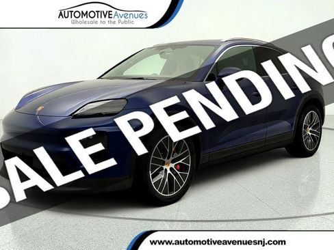 Used 2025 Porsche Macan 4S Electric w/ Premium Package AWD/4WD image 1