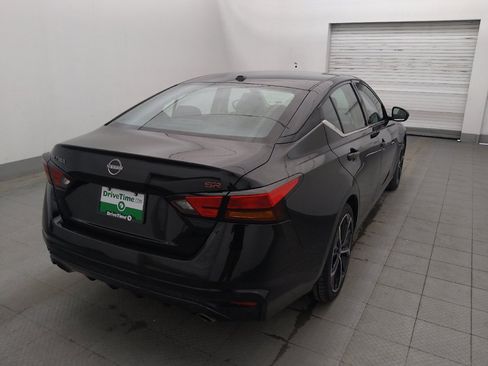 Used 2025 Nissan Altima 2.5 SR FWD image 9