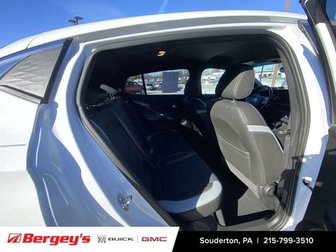 Certified 2024 Buick Envista Preferred w/ Convenience I Package image 31