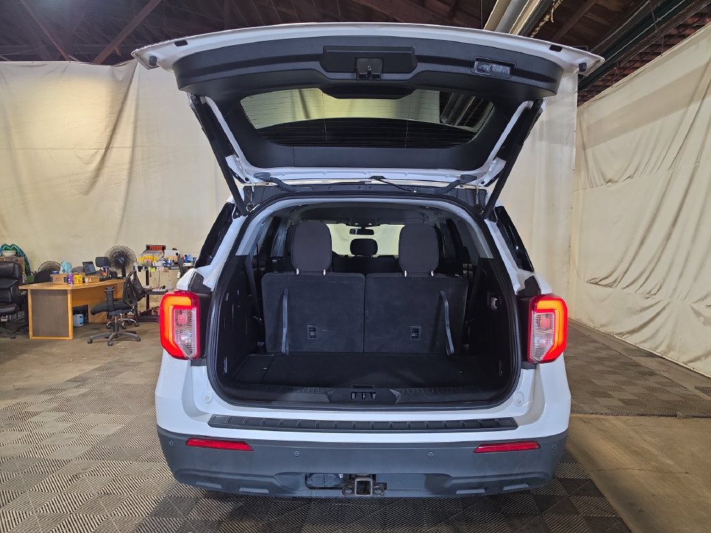 Used 2021 Ford Explorer XLT w/ Class III Trailer Tow Package AWD/4WD image 19