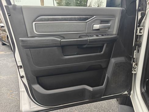 Used 2019 RAM 2500 Big Horn image 22