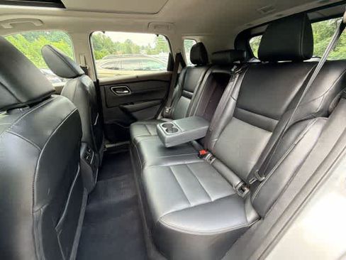 Used 2021 Nissan Rogue SL w/ Premium Package AWD/4WD image 20