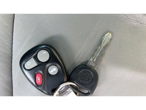 Used 2003 Buick Le Sabre Custom w/ Comfort & Style Package FWD image 34