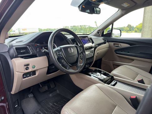 Used 2017 Honda Pilot Elite image 10