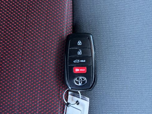 Used 2026 Toyota Corolla SE w/ SE Package FWD image 36