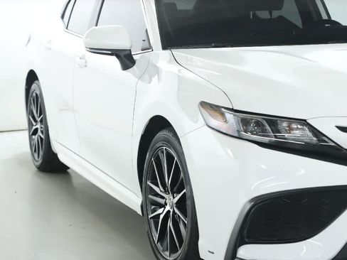 Certified 2024 Toyota Camry SE w/ Cold Weather Package FWD image 8