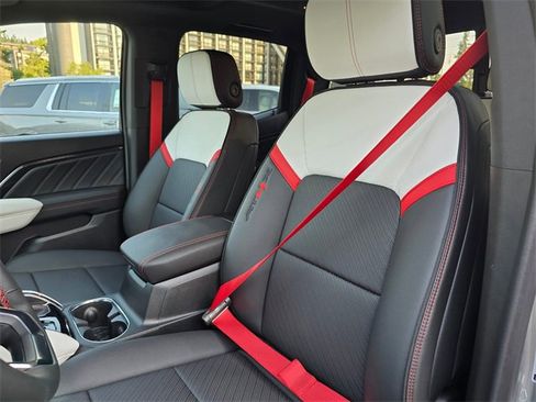 New 2025 GMC Canyon AT4 w/ AT4X Package image 21