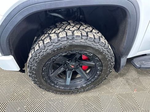 Used 2020 GMC Sierra 1500 AT4 w/ AT4 Premium Package image 10