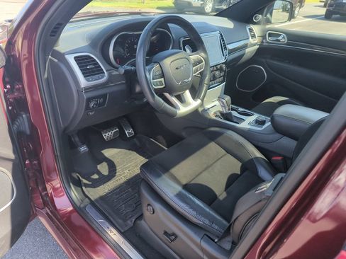 Used 2019 Jeep Grand Cherokee SRT AWD/4WD image 10