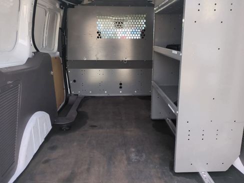 Used 2022 Ford Transit Connect XL image 31