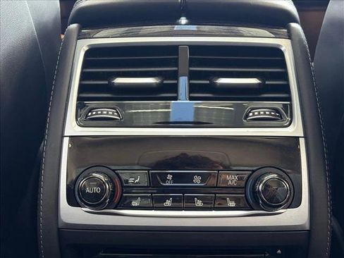 Used 2022 BMW M760i xDrive w/ Luxury Rear Seating Package AWD/4WD image 18