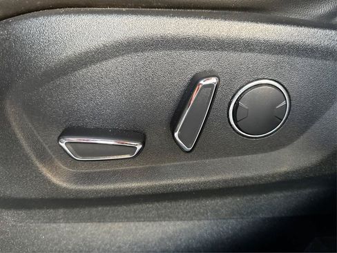 Used 2016 Ford Edge SEL w/ Equipment Group 201A AWD/4WD image 18