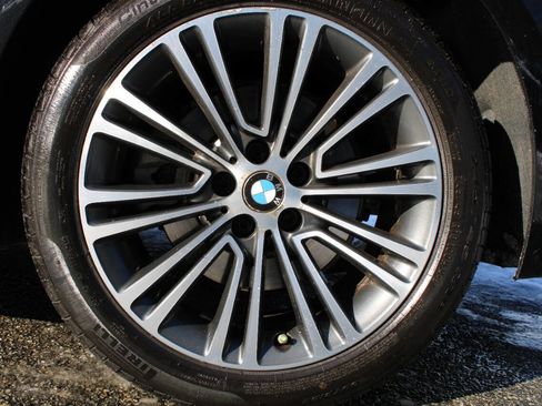 Used 2017 BMW 530i xDrive 530i xDrive AWD 4dr Sedan image 22