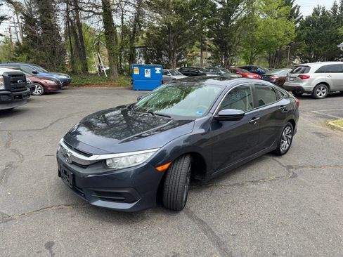 Used 2016 Honda Civic EX image 3