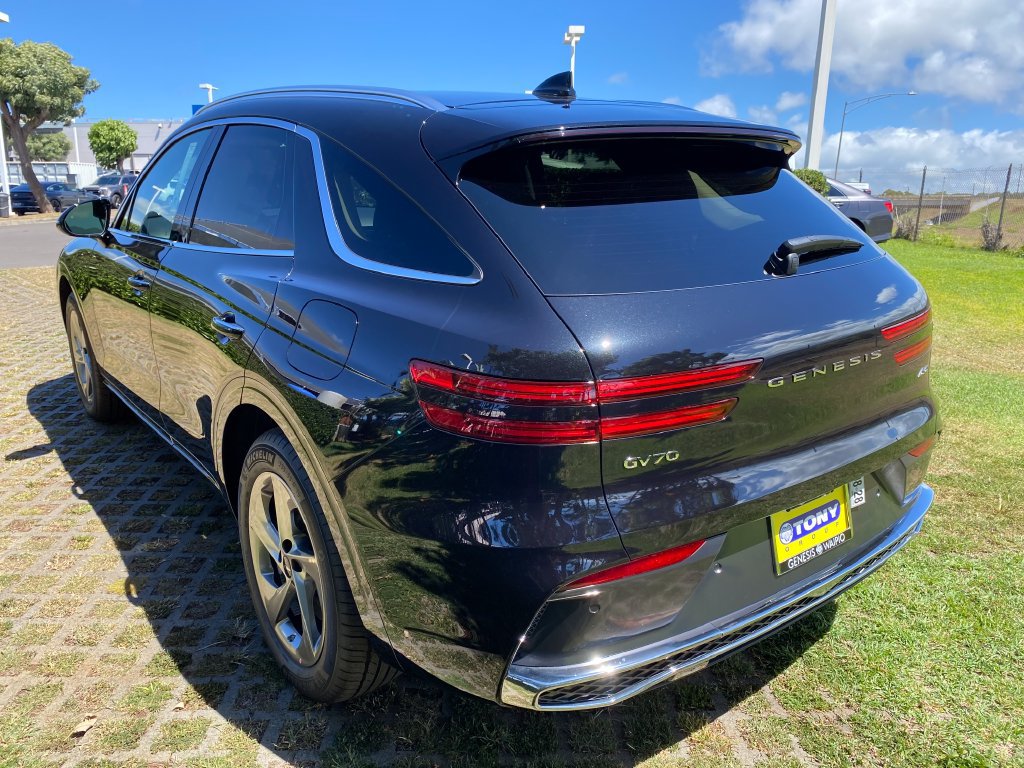 New 2026 Genesis GV70 2.5T AWD/4WD image 24