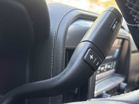 Used 2019 Chevrolet Silverado 2500 LTZ w/ Duramax Plus Package AWD/4WD image 21