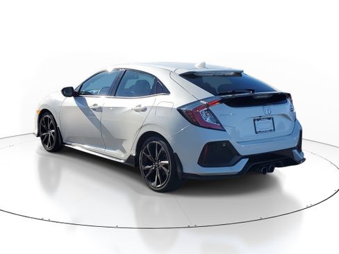 Used 2019 Honda Civic Sport Touring image 6