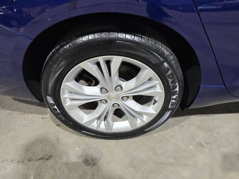 Used 2014 Chevrolet Impala LT w/ Convenience Package image 24