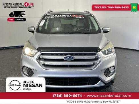 Used 2017 Ford Escape Titanium image 4