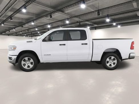 Used 2025 RAM 1500 Lone Star RWD image 4