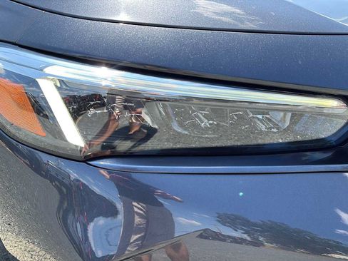 Used 2025 Honda Civic Sport Touring image 9