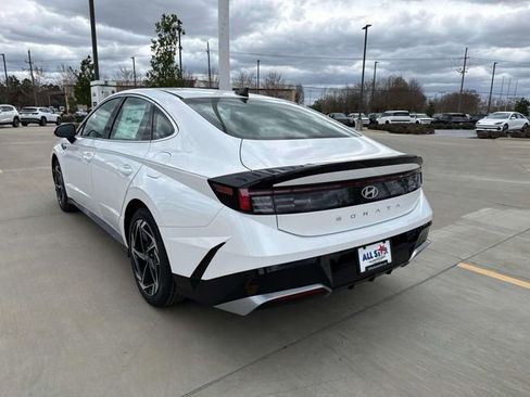 New 2026 Hyundai Sonata SEL FWD image 8