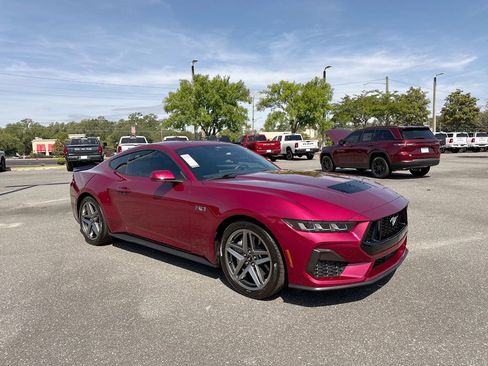 Used 2025 Ford Mustang GT RWD image 1