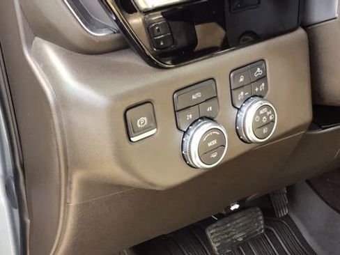 Used 2023 GMC Sierra 1500 SLT w/ SLT Premium Package image 18