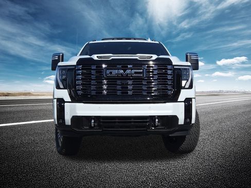 New 2026 GMC Sierra 2500 Denali Ultimate w/ LPO, Black Badging Package image 19