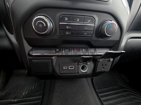 Used 2022 Chevrolet Silverado 1500 Custom AWD/4WD image 26