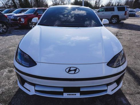 Used 2024 Hyundai Ioniq 6 Limited image 2