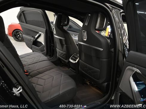 Used 2024 BMW i7 M70 w/ Executive Package image 21