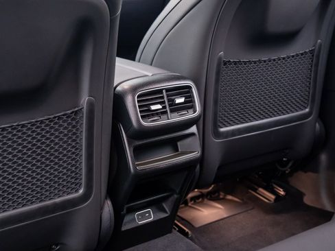 Used 2025 Mercedes-Benz GLE 350 4MATIC image 18