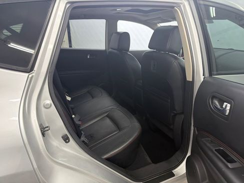 Used 2009 Nissan Rogue SL w/ Premium Pkg AWD/4WD image 16