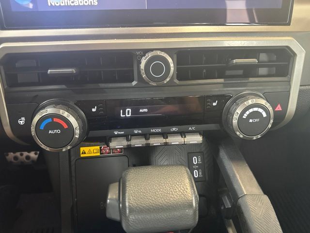 Used 2024 Toyota Tacoma TRD Sport w/ TRD Sport Upgrade Package AWD/4WD image 9