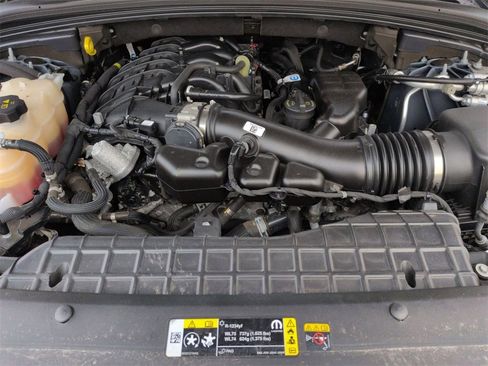 Certified 2024 Jeep Grand Cherokee L Laredo image 30